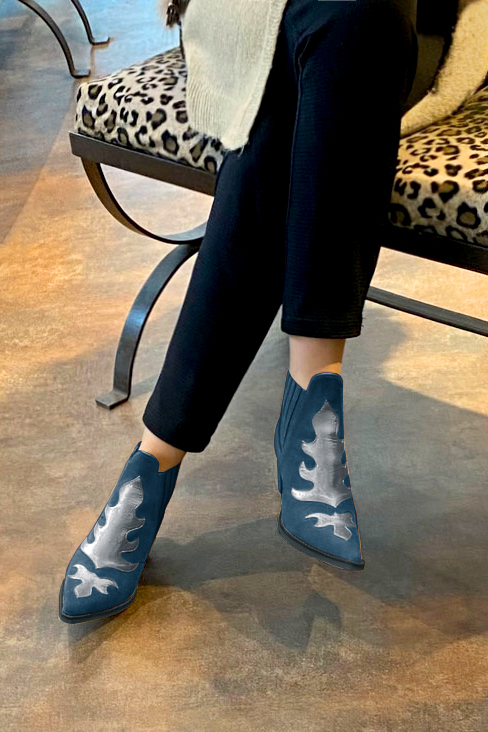 Peacock blue and dove grey women's ankle boots, with elastics. Pointed toe. Medium cone heels. Worn view - Florence KOOIJMAN